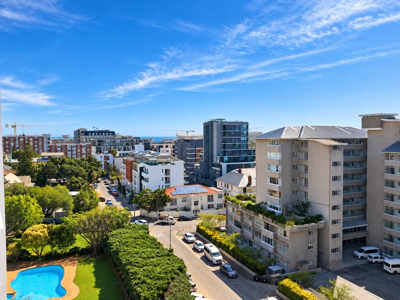2 Bedroom Property for Sale in Green Point Western Cape